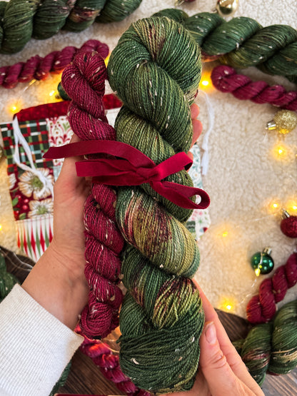 Holiday 2025 Sock Set + k2tog Project Bag