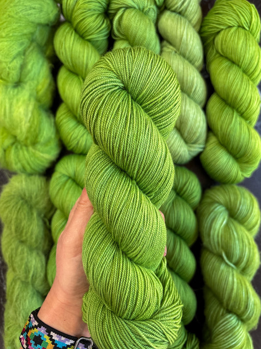 Tomato Leaf - PREORDER 4-6 WEEK TURNAROUND