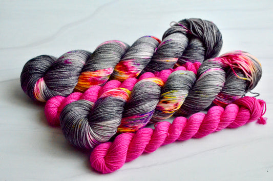 Dark Dimension [sock set]