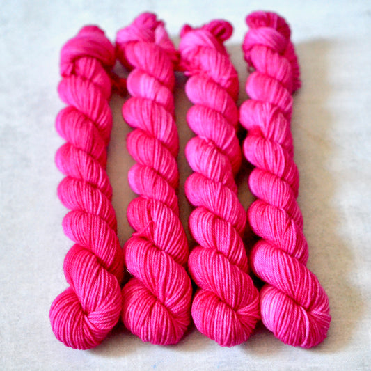 Cindy Lou Who [bounce sock mini skein]