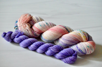 A Very Merry Unbirthday [sock set]