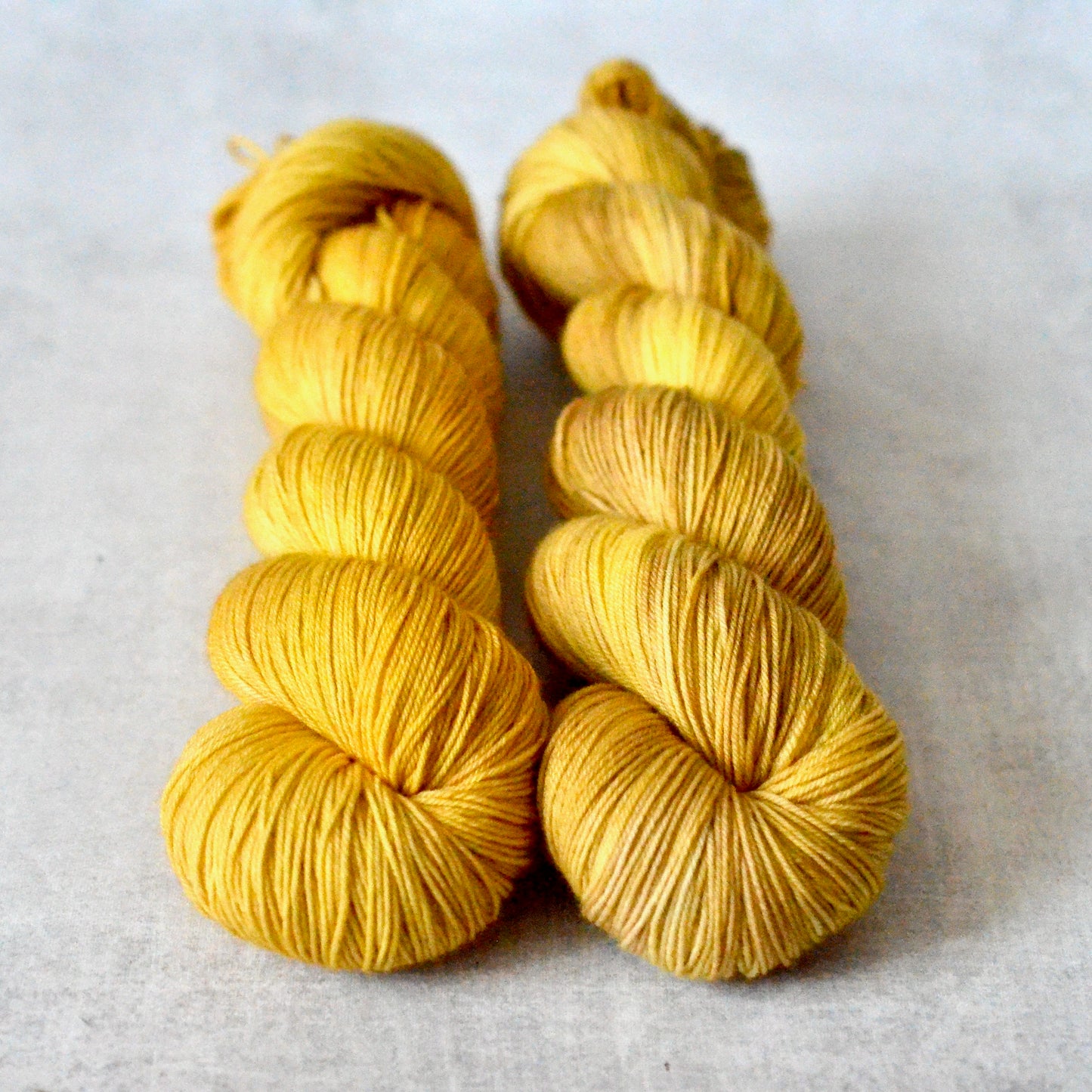 Golden Glow [bounce sock]