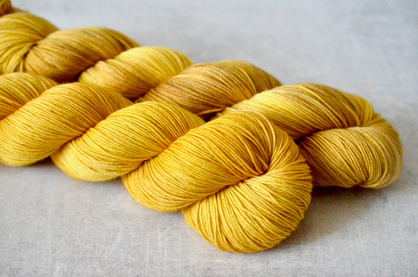 Golden Glow [bounce sock]