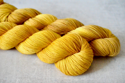 Golden Glow [bounce sock]