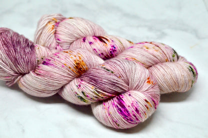 Wildflower Bouquet [luxe fingering]