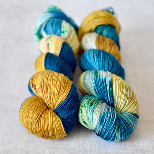 Far & Away [bounce sock]
