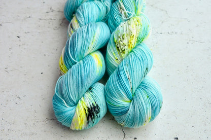 Electric Parakeet [bounce sock]
