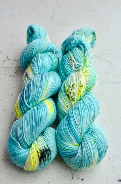 Electric Parakeet [bounce sock]