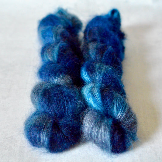 Silent Night [cloud lace]