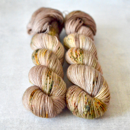 Drop Dead Gourd-geous [bounce sock]