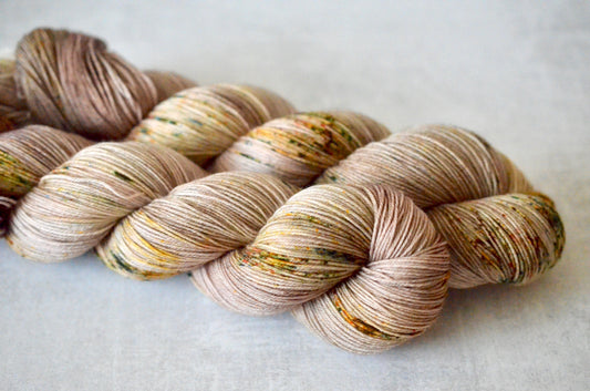 Drop Dead Gourd-geous [bounce sock]
