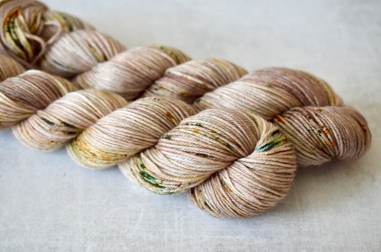 Drop Dead Gourd-geous [merino dk]