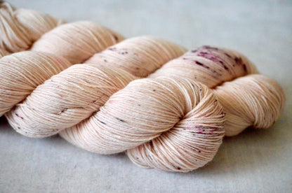 Peony [bounce sock]