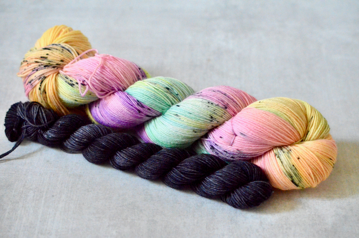 Rainbow Sherbet II: Rainbow Reckoning [sock set]