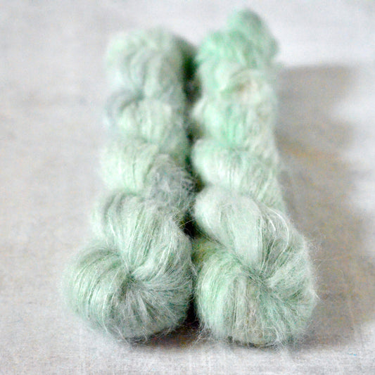 A Hint of Mint [suri lace]