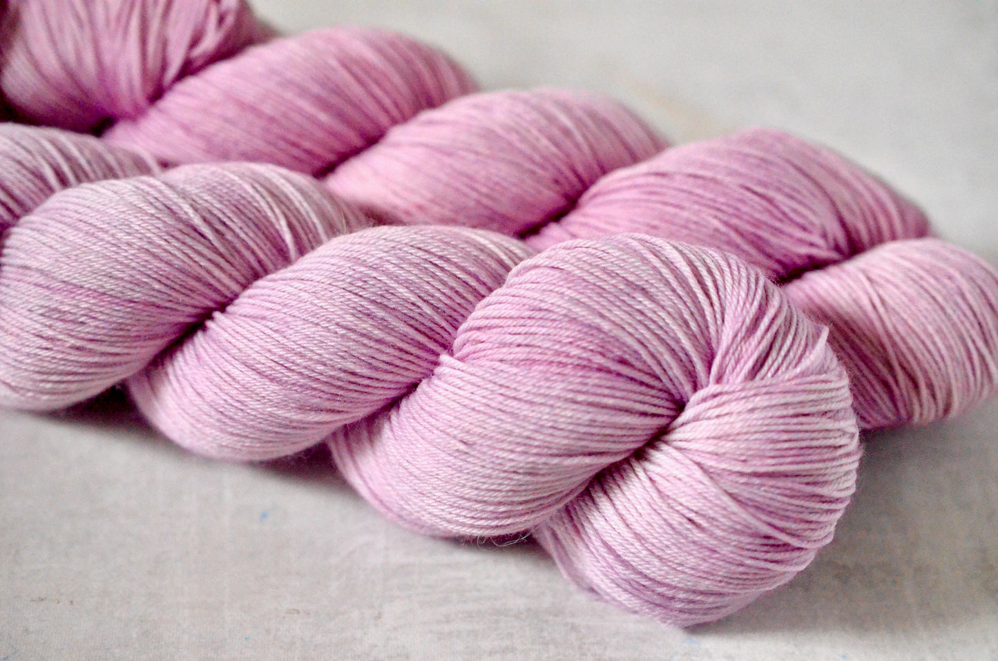 Wisteria [bounce sock]