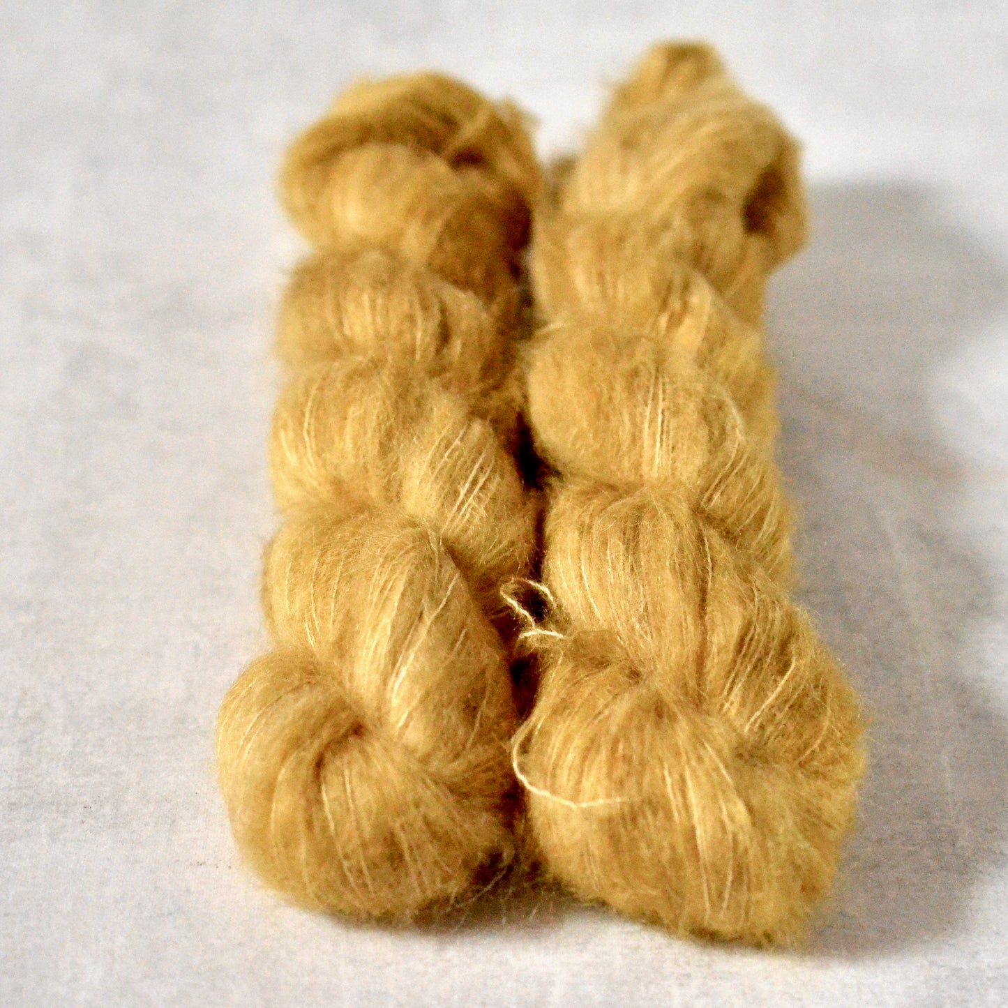 Ochre [suri lace]